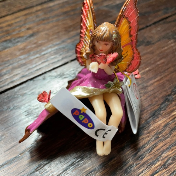 NWT: Fairy butterfly girl figurine by Papo  (2010) - Picture 2 of 9